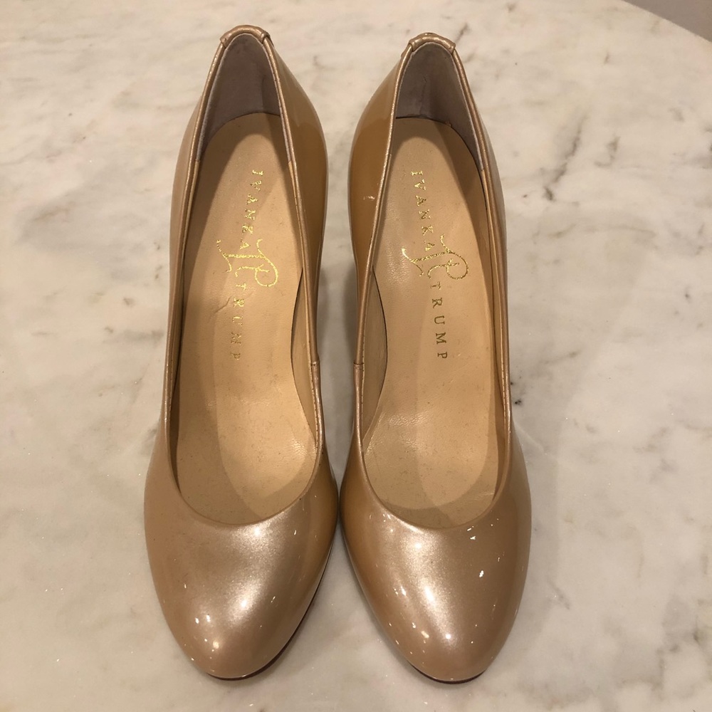 Ivanka Trump Rounded Toe Patent Leather Tan Heel